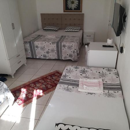 Beyaz Apart Pansiyon Çeşme Kültér fotó