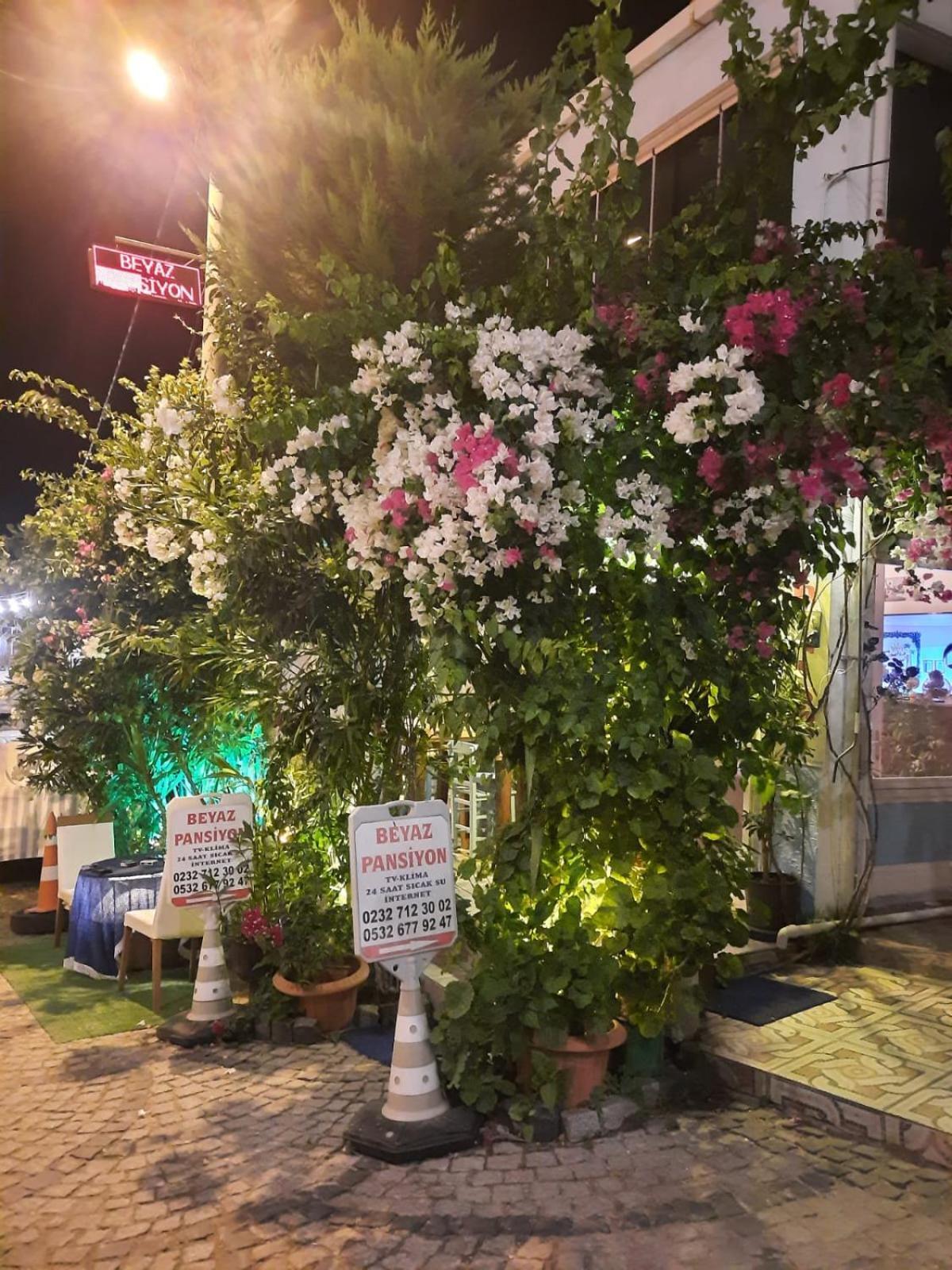 Beyaz Apart Pansiyon Çeşme Kültér fotó
